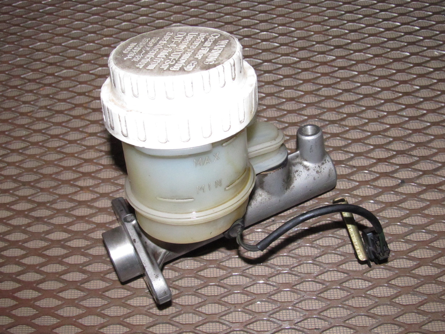 94 95 96 97 Mitsubishi 3000GT OEM Master Brake Cylinder