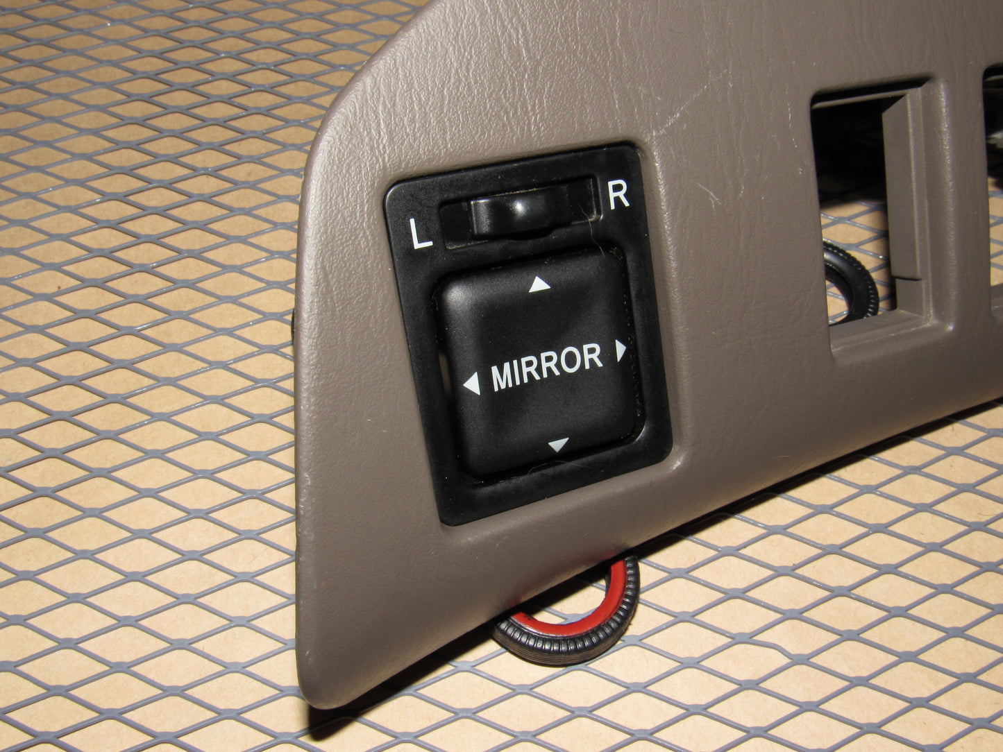 99 00 01 02 03 Lexus RX300 OEM Power Mirror Switch