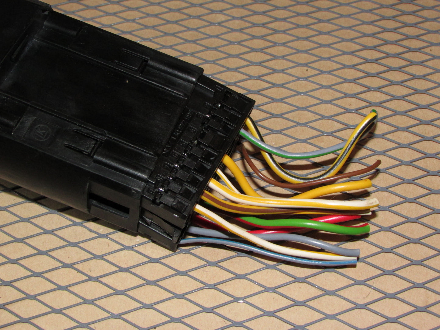 99 00 01 02 03 04 05 Volkswagen Passat OEM Headlight Switch Pigtail Harness