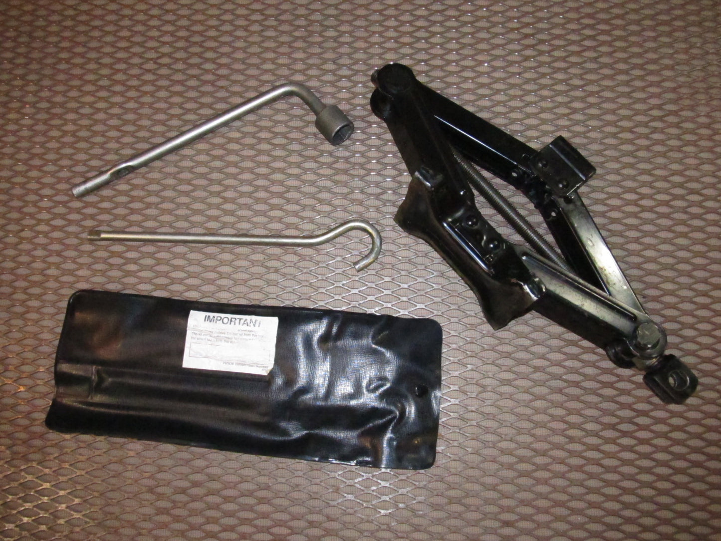 94 95 96 97 Mitsubishi 3000GT OEM Wheel Tire Jack