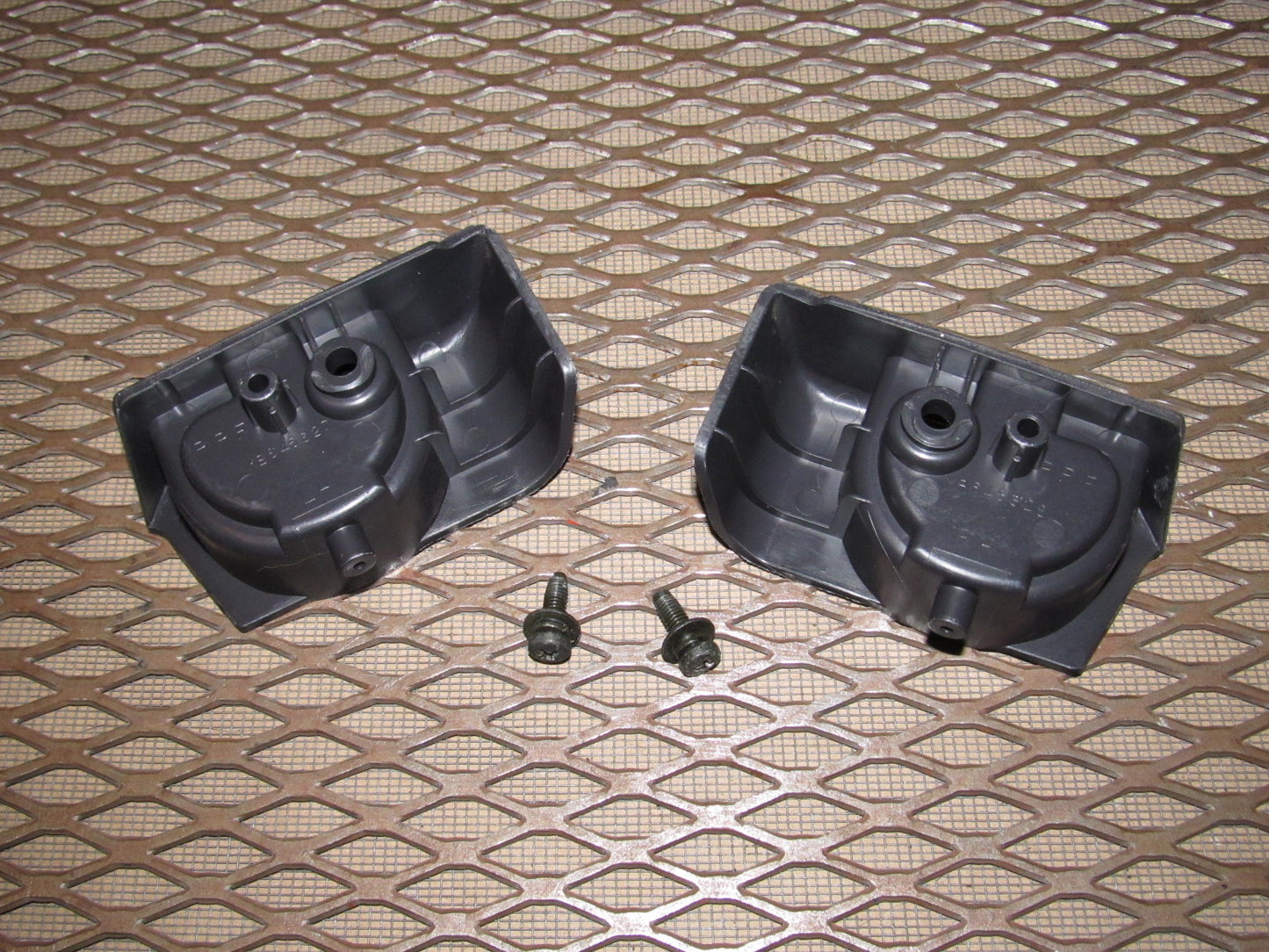 94 95 96 97 Mitsubishi 3000GT OEM Hatch Trunk Shade Board Holder
