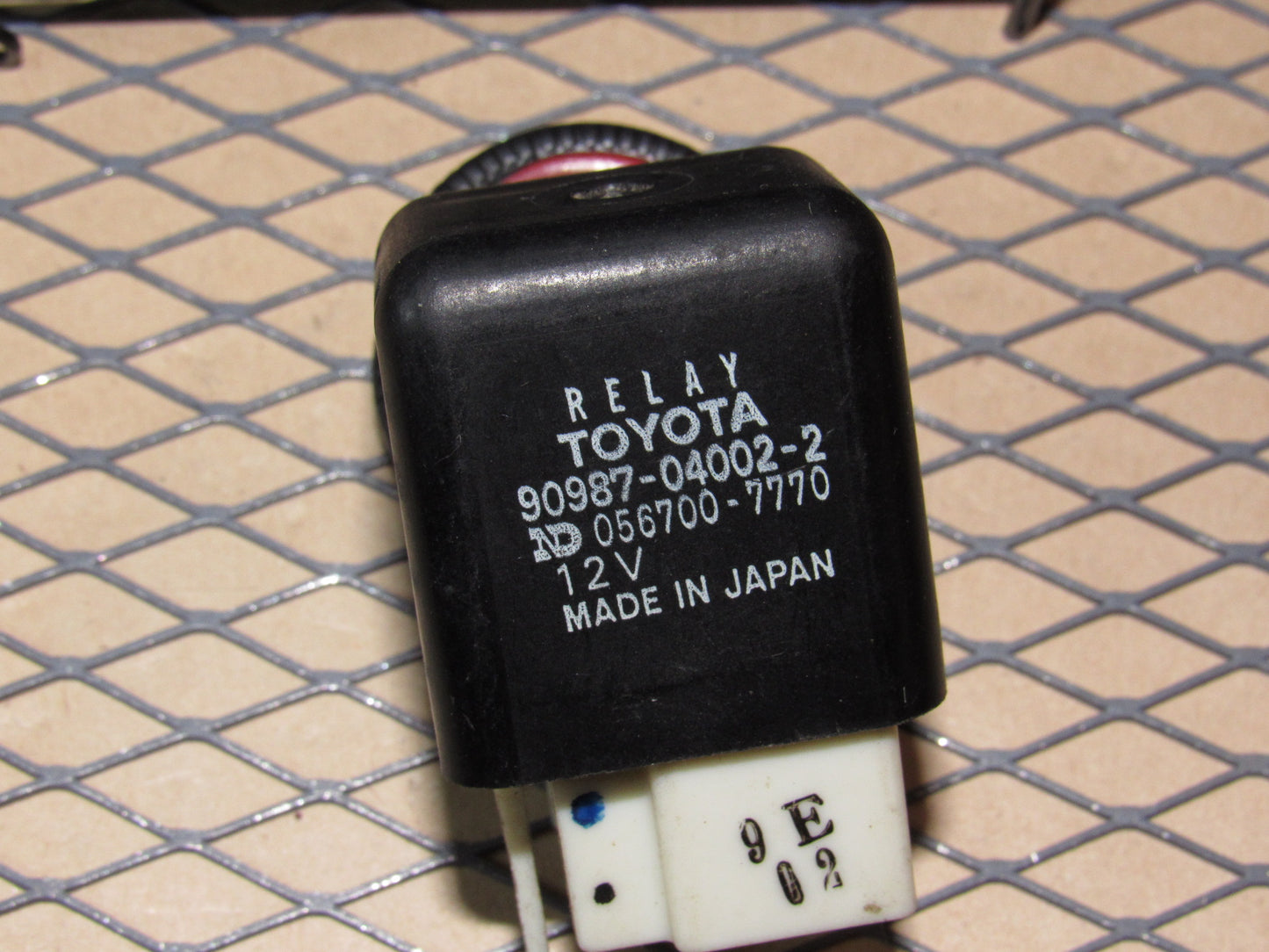 Toyota & Lexus Relay 90987-04002-2