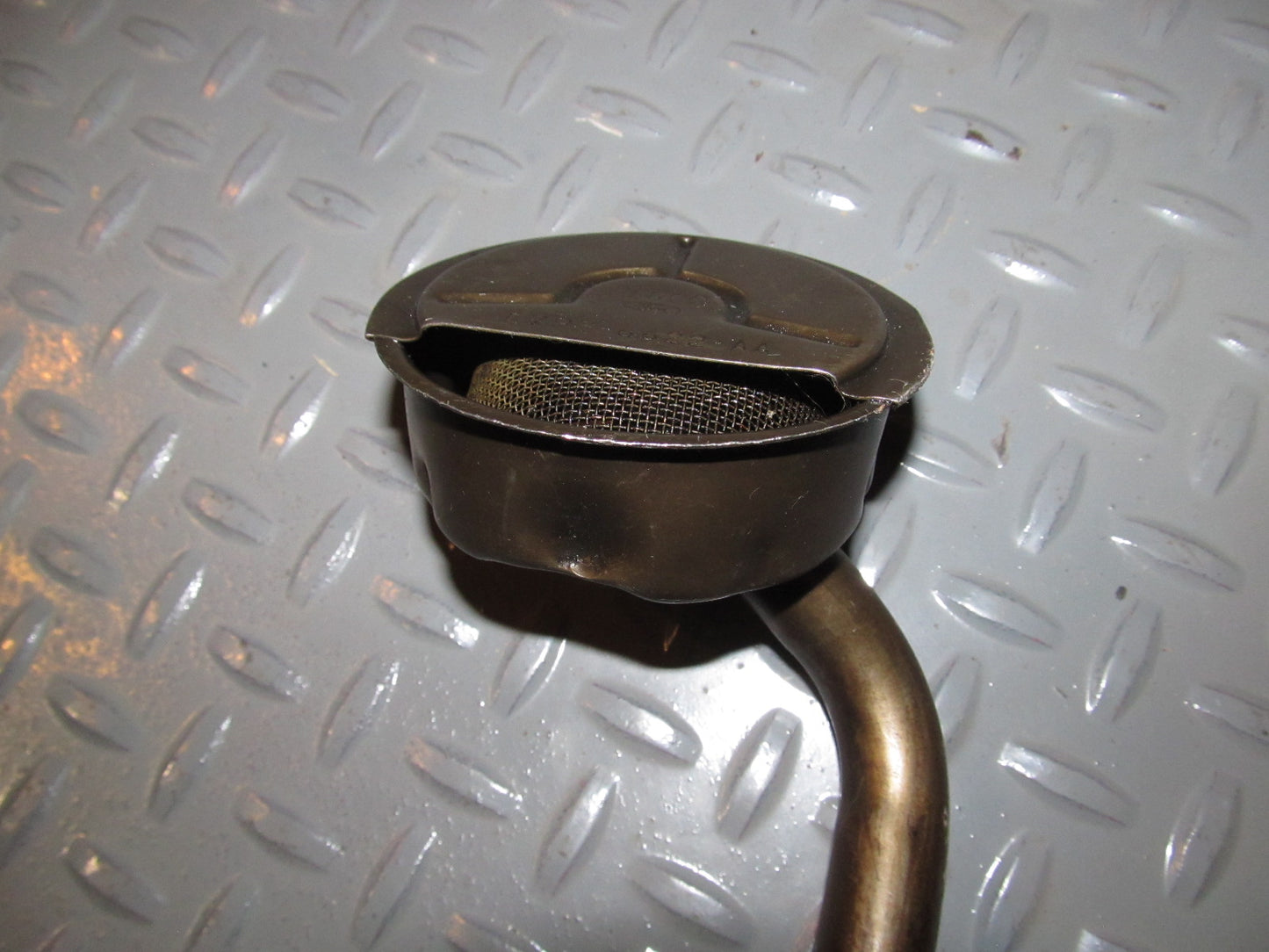 87 88 89 90 91 92 93 Ford Mustang 5.0L Engine Oil Pick Up Tube