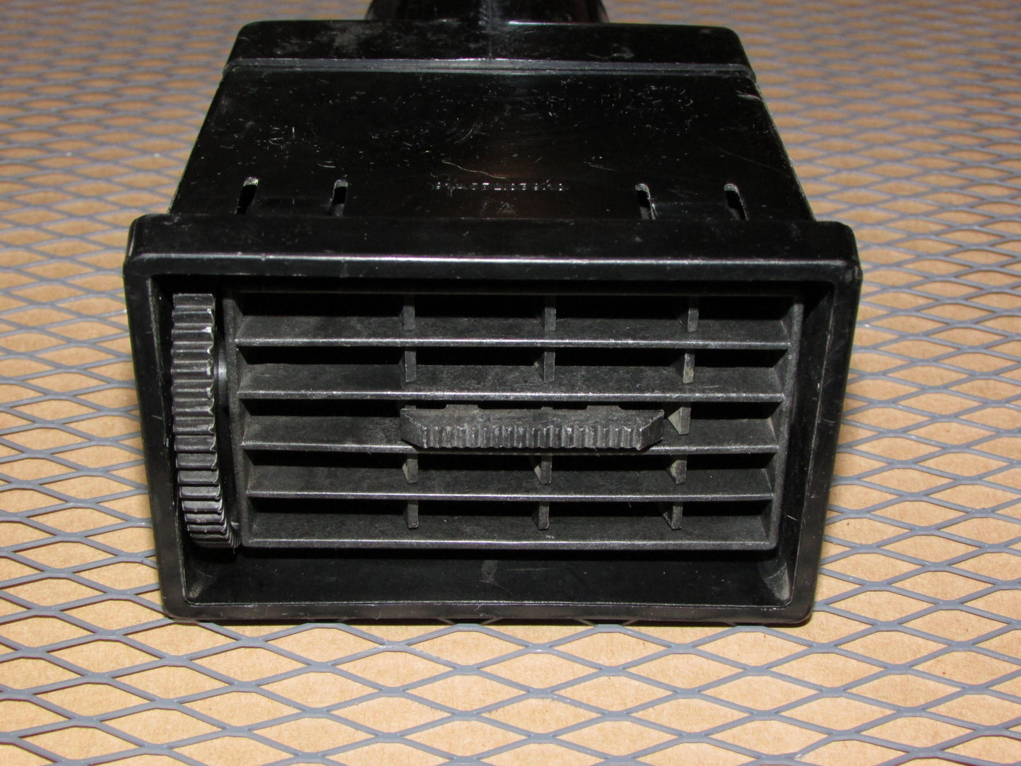 70 71 72 73 74 Porsche 914 OEM Interior Dash A/C Heater Air Vent