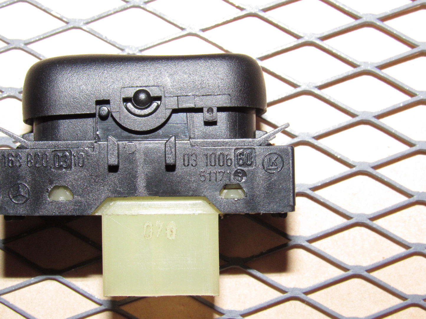 98 99 00 01 02 03 Mercedes Benz ML320 OEM Rear Wiper & Washer Switch