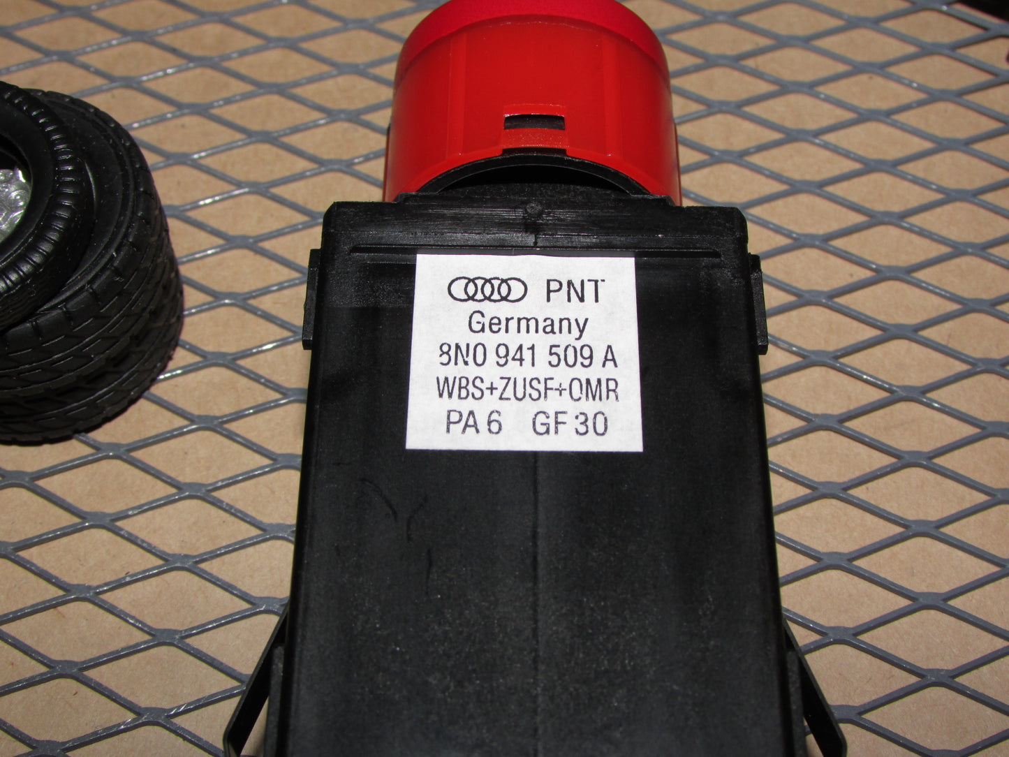 99 00 01 02 03 04 05 06 Audi TT OEM Hazard Light Switch
