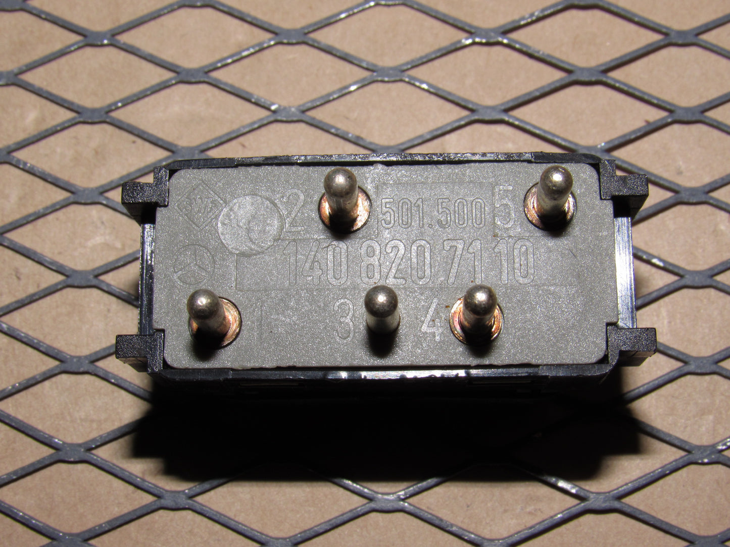 94 95 Mercedes S600 OEM Climate Control Activated Air Carbon Switch
