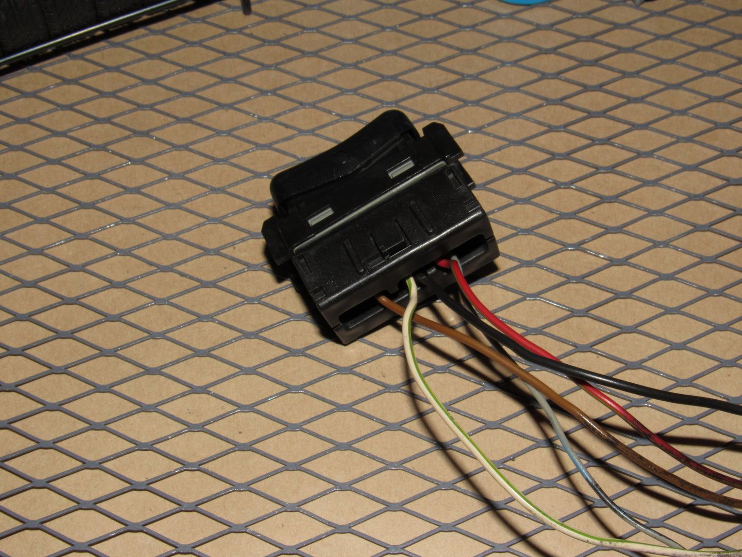 94 95 Mercedes S600 OEM Dash Central Power Door Lock Switch Pigtail Harness