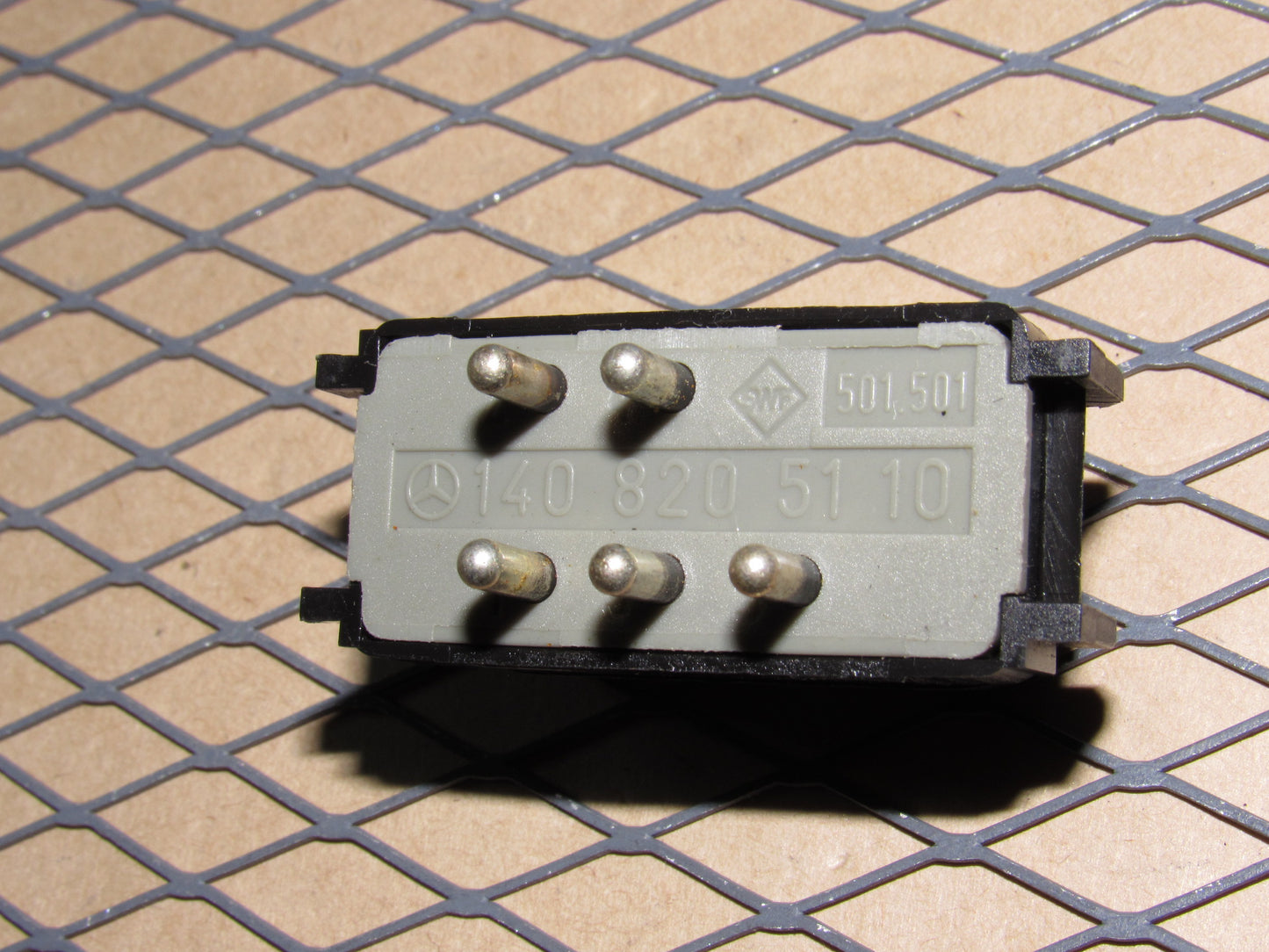 94 95 Mercedes S600 OEM Rear Defroster Switch