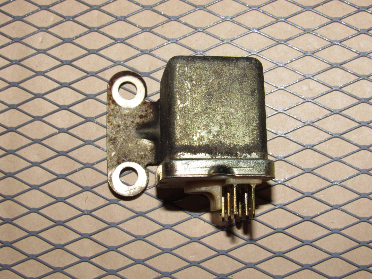 Datsun Relay 6 pin Left Side Mounting Bracket