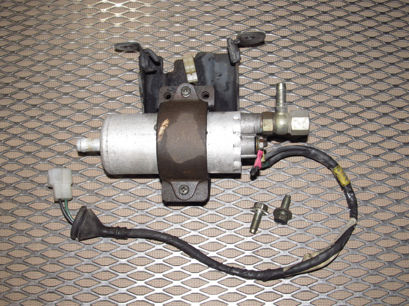 79 80 Datsun 280zx OEM Inline Fuel Pump – Autopartone