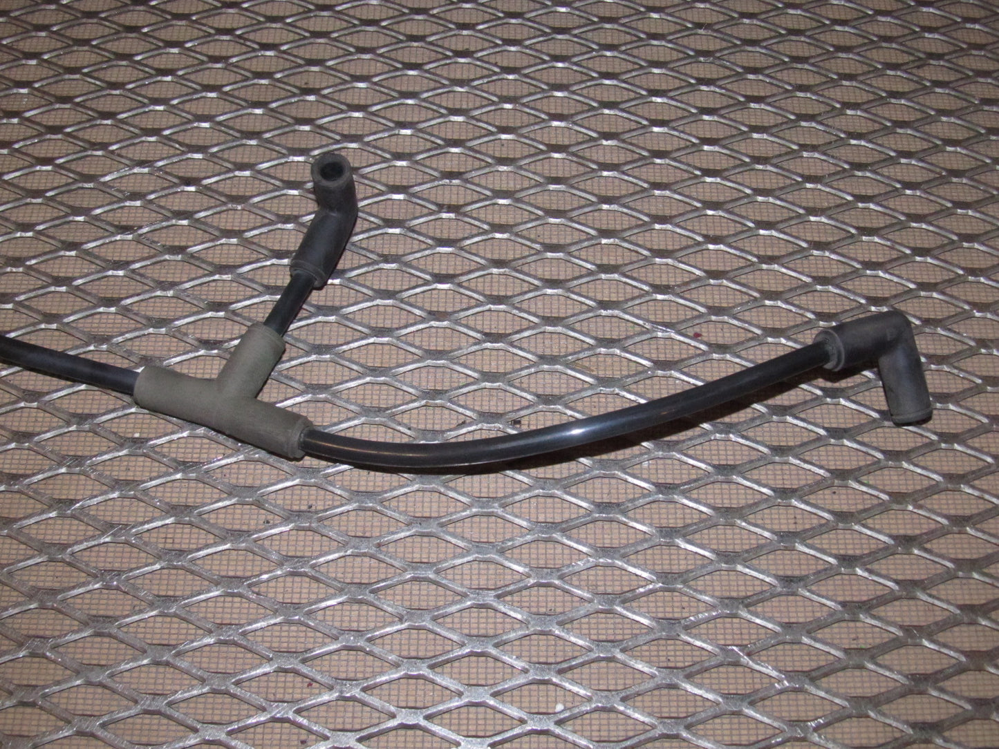 99-04 Ford Mustang OEM Front Wiper Washer Nozzle Line Hose