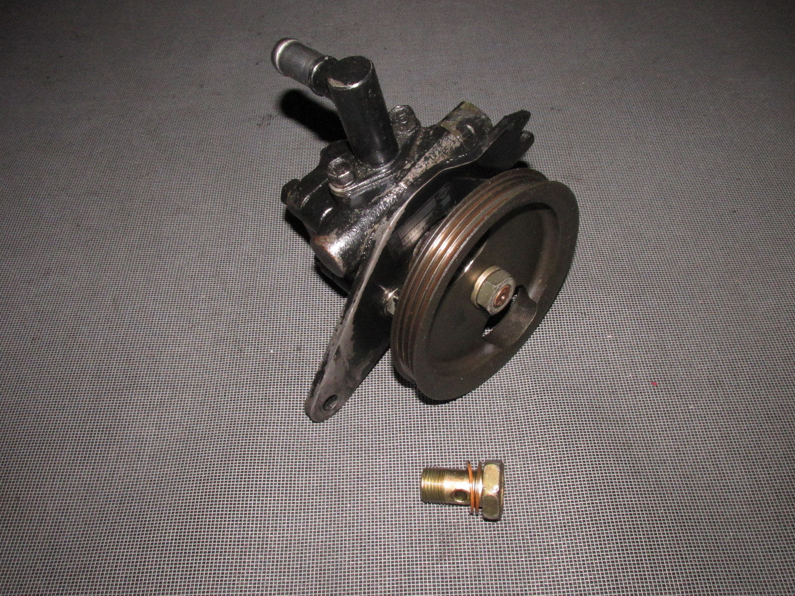 90 91 92 93 94 95 96 Nissan 300zx OEM Power Steering Pump