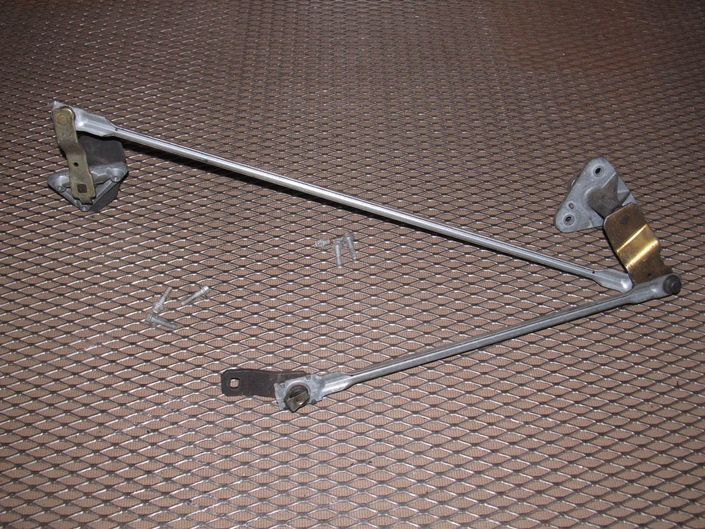 94-98 Ford Mustang OEM Front Wiper Linkage