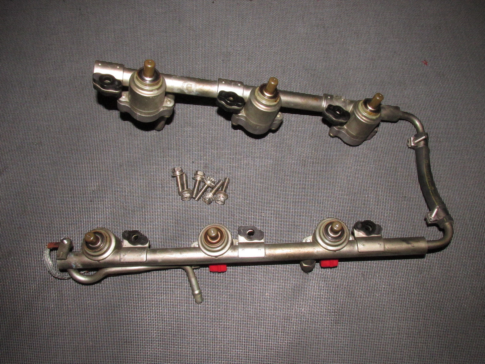 90 91 92 93 Nissan 300zx OEM Fuel Injector With Rail – Autopartone