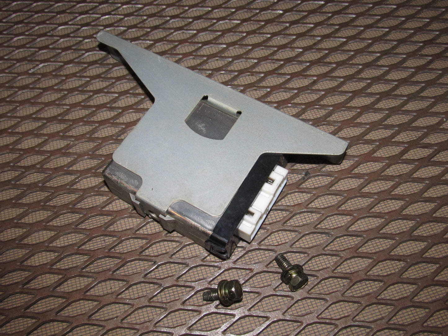 94 95 96 Mitsubishi 3000GT OEM Alarm Anti Theft Module MR141214