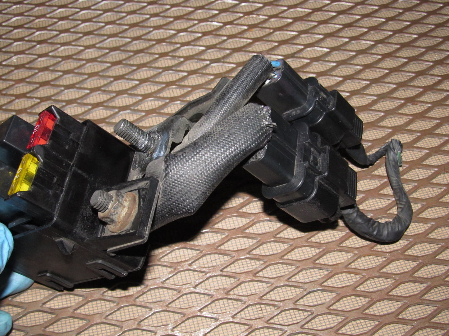 94 95 96 97 Mitsubishi 3000GT OEM A/C Relay Fuse Box Pigtail Harness
