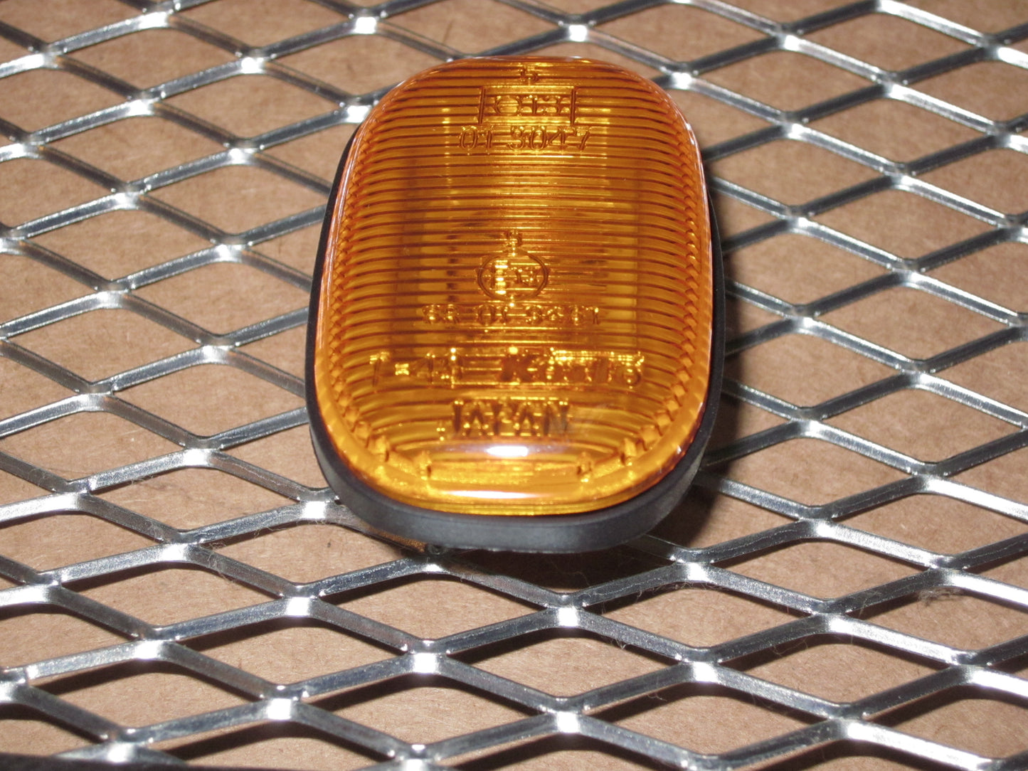 93 94 95 96 Toyota Supra Series 1 OEM Fender Side Marker Repeater Light Lamp