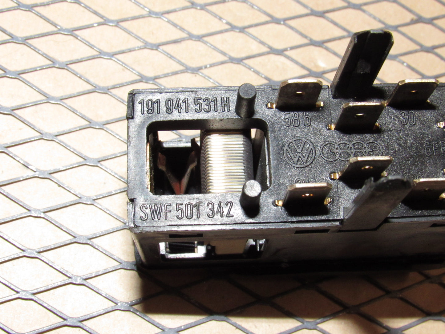 87 88 89 90 91 92 Volkswagen Golf OEM Headlight & illumination Dimmer Light Switch