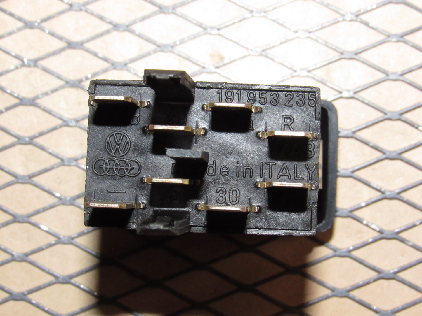 85 86 87 88 89 90 91 92 Volkswagen Golf OEM Flasher Hazard Light Switch