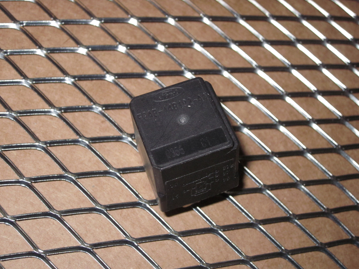 Ford Relay F0AB-14B192-AA