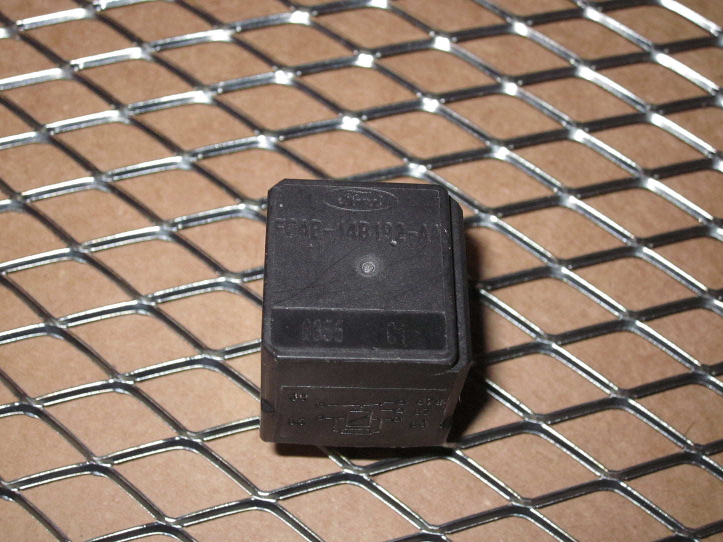 Ford Relay F0AB-14B192-AA
