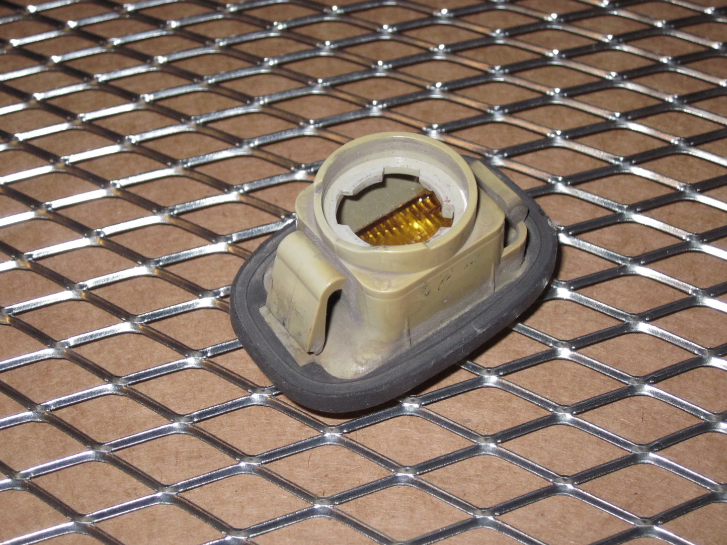 93 94 95 96 Toyota Supra Series 1 OEM Fender Side Marker Repeater Light Lamp