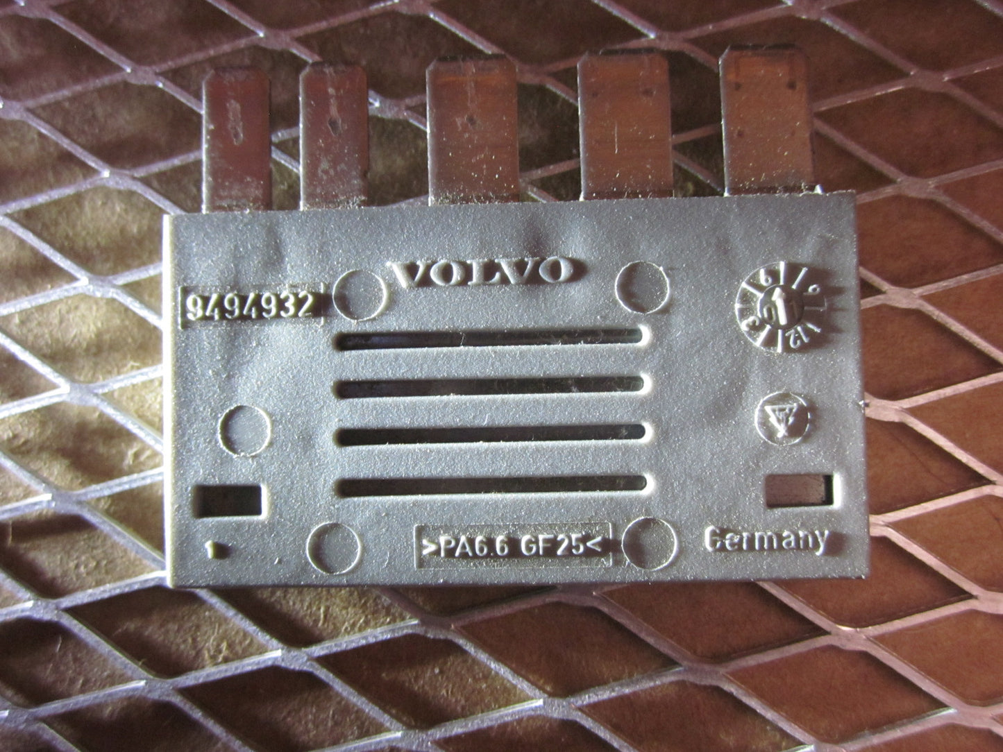 Volvo Resistor 9494932 / PA66 GF25