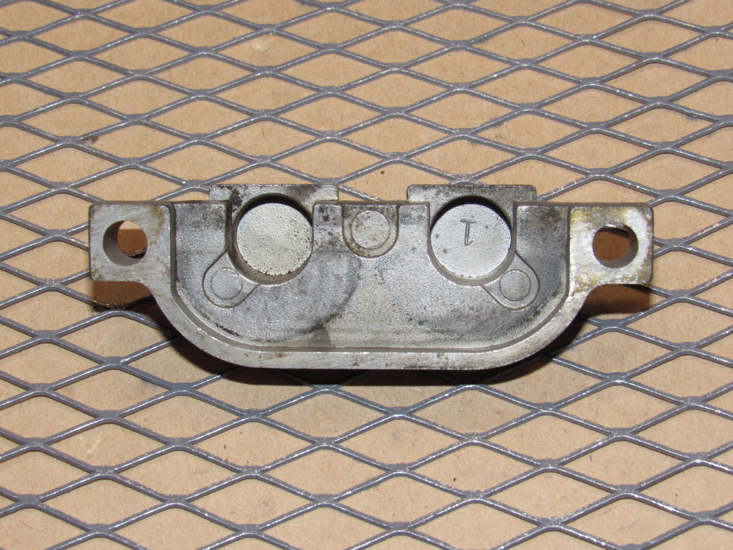 93 94 95 Mazda RX7 OEM Primary Fuel Rail Injectors Lock Cover Cap