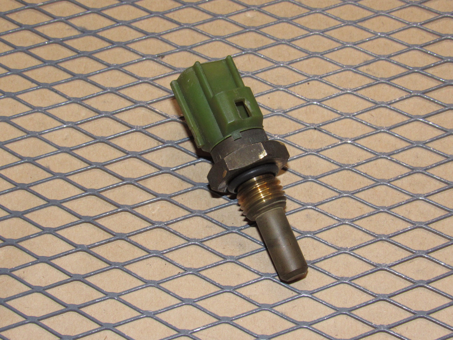 93 94 95 Mazda RX7 OEM Secondary Fuel Rail Fuel Temperature Sensor