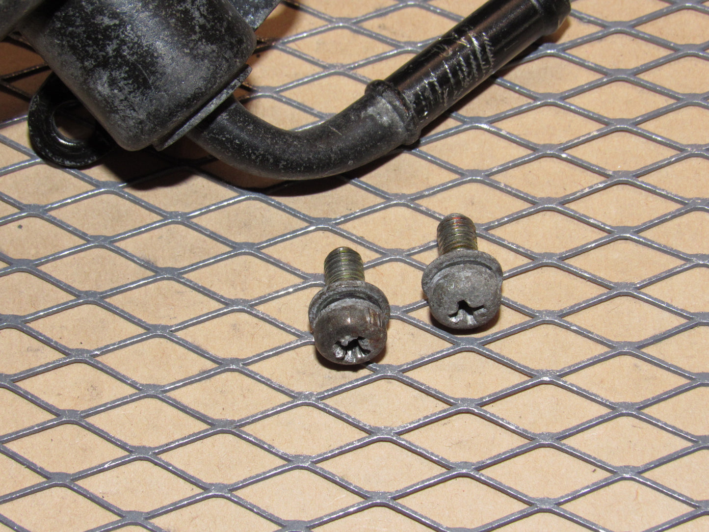 93 94 95 Mazda RX7 OEM Secondary Fuel Rail Pressure Regulator