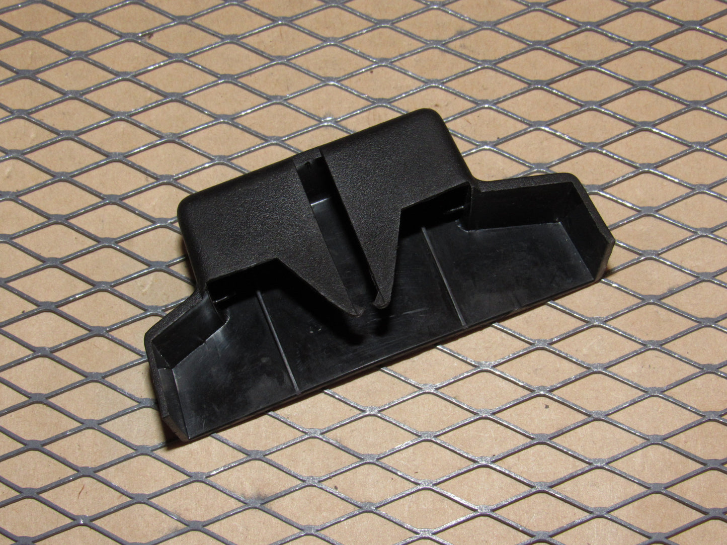 84-93 Chevrolet Corvette OEM Diagnostic Connector Cover Cap