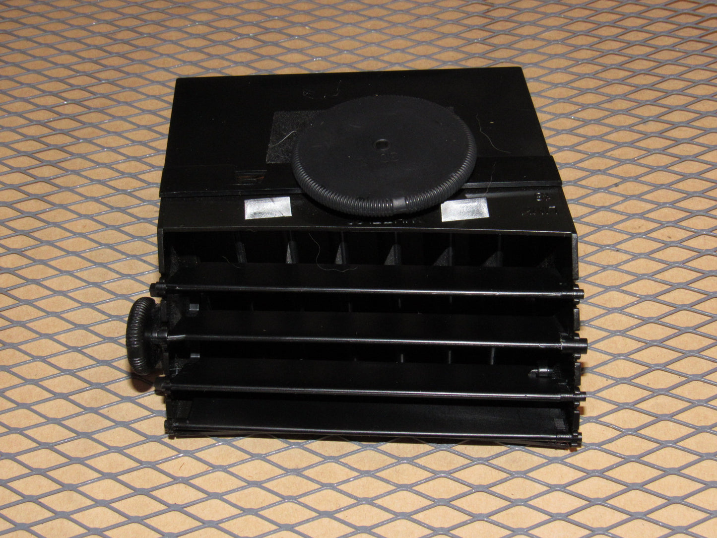 90 91 92 93 Chevrolet Corvette OEM Dash Air Vent Louver - Outer Right