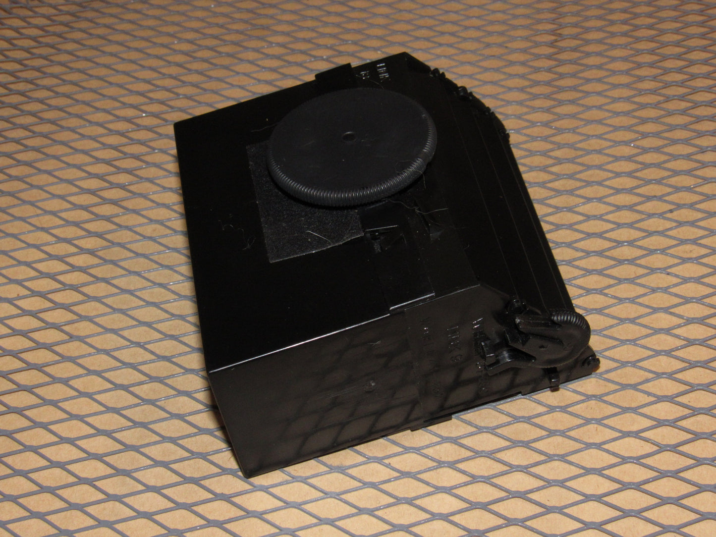 90 91 92 93 Chevrolet Corvette OEM Dash Air Vent Louver - Outer Right