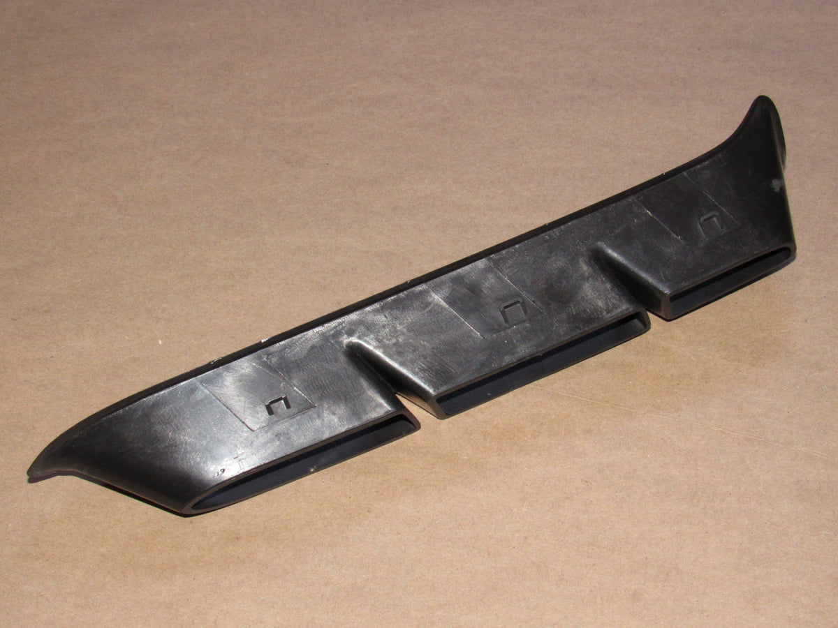 06-13 Chevrolet Corvette OEM Front Fender Air Vent - Left
