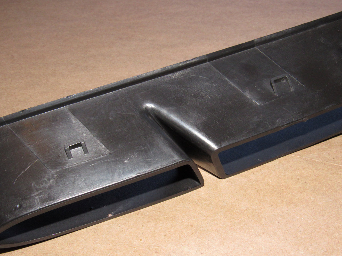 06-13 Chevrolet Corvette OEM Front Fender Air Vent - Left