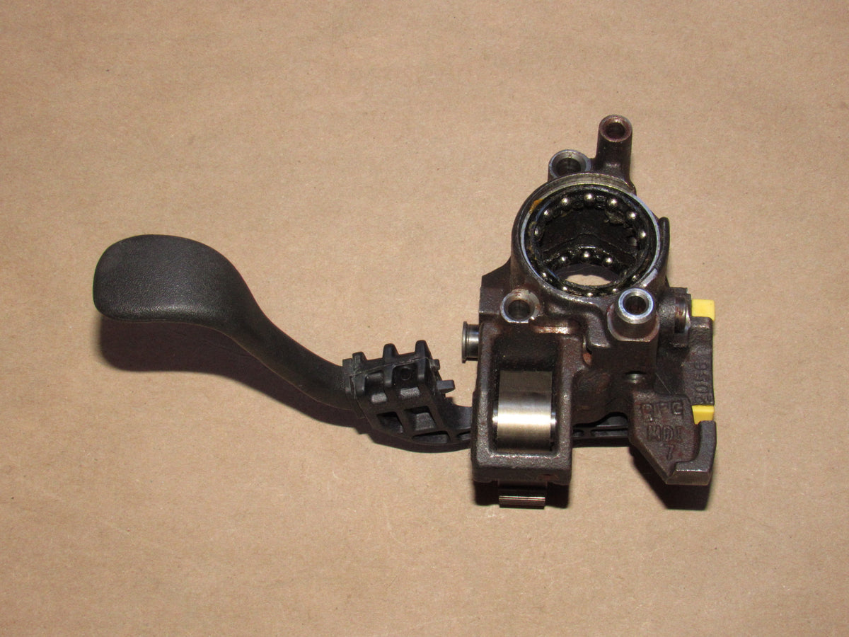 05-13 Chevrolet Corvette OEM Steering Column Tilt Adjuster Ball Bearing Mounting Bracket