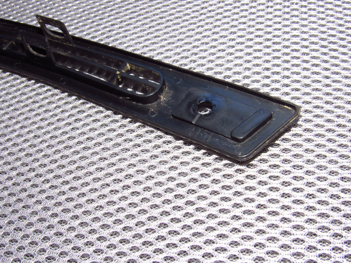 79-85 Mazda RX7 OEM Rear Exterior Air Vent - Left