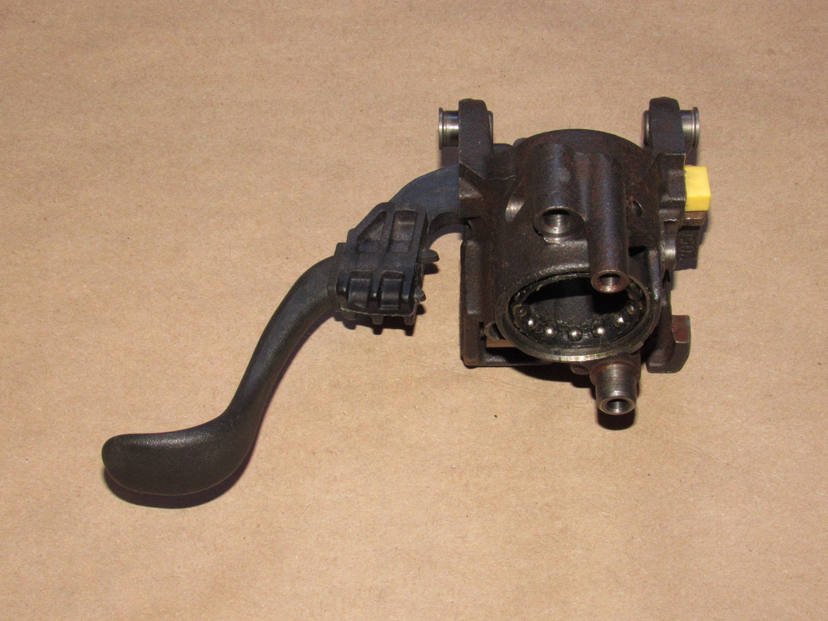 05-13 Chevrolet Corvette OEM Steering Column Tilt Adjuster Ball Bearing Mounting Bracket