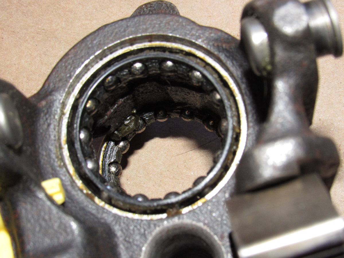 05-13 Chevrolet Corvette OEM Steering Column Tilt Adjuster Ball Bearing Mounting Bracket