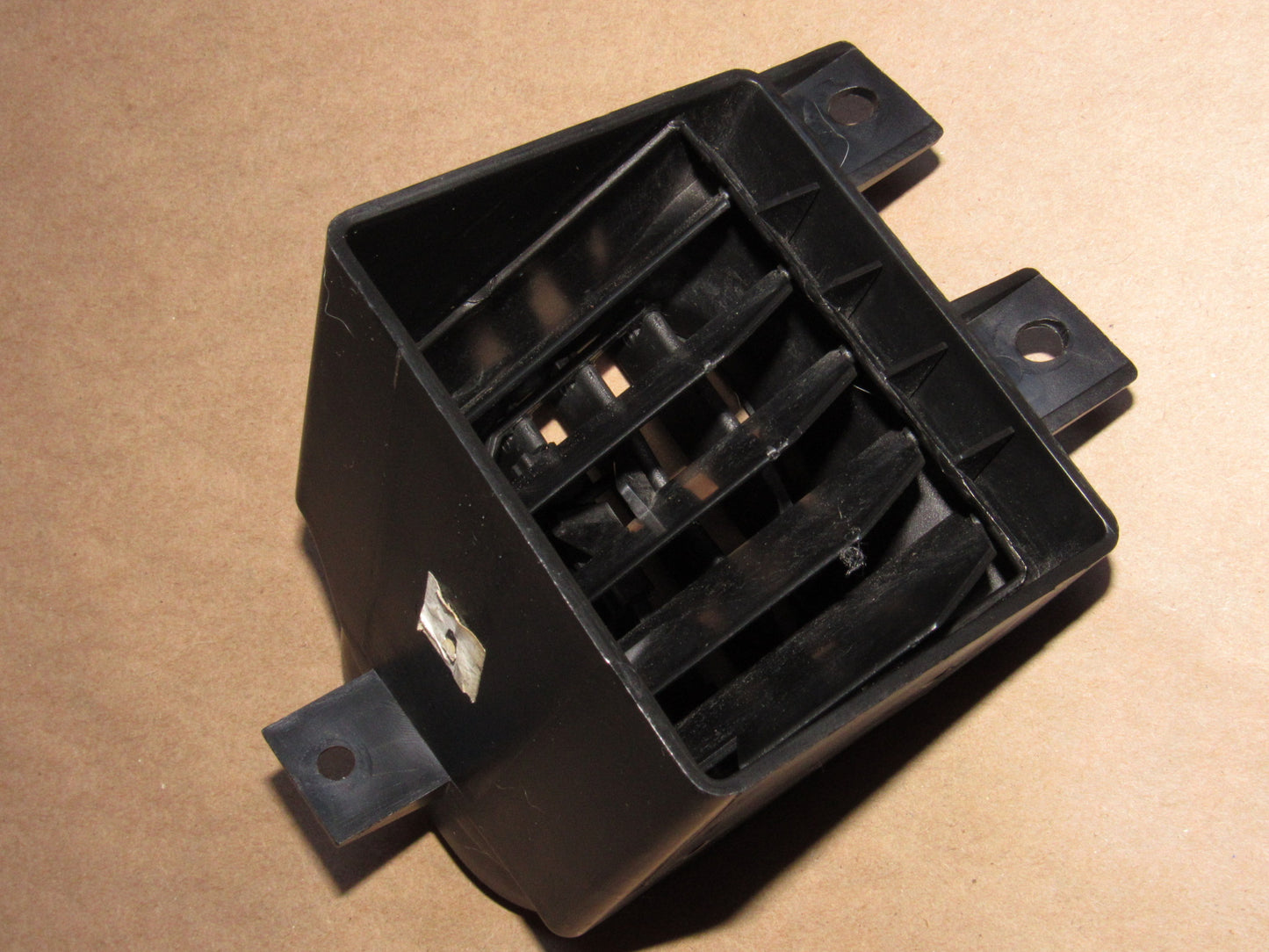 97 98 99 00 01 02 03 04 Chevrolet Corvette OEM Dash Air Vent Louver - Left