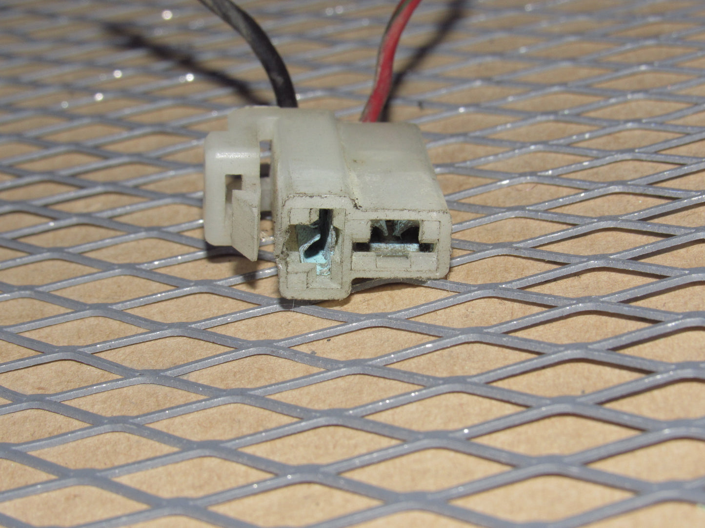 79-85 Mazda RX7 OEM Side Marker Light Chassis Pigtail Harness Connector