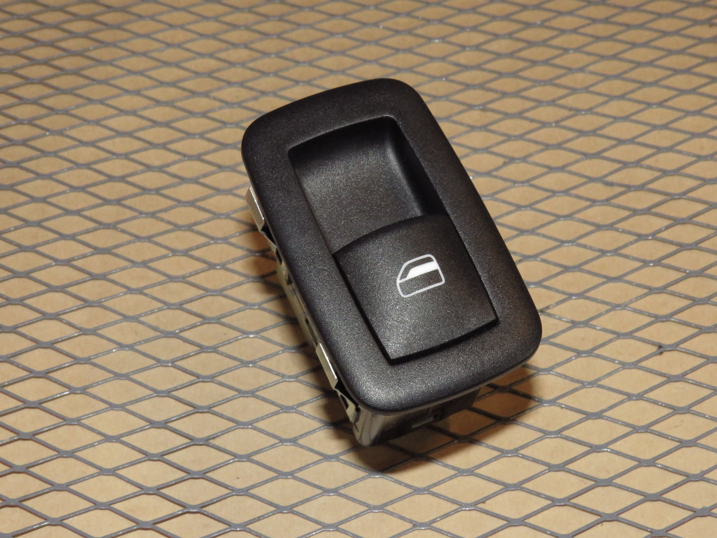 11-21 Jeep Grand Cherokee OEM Rear Window Switch