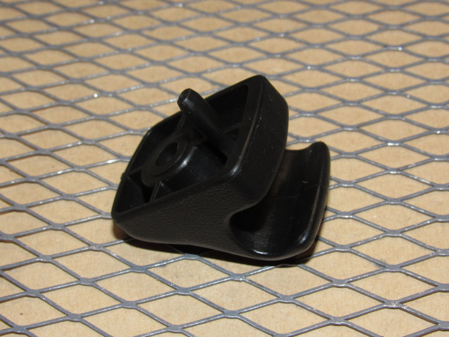 84 85 86 87 88 89 Nissan 300zx OEM Sun Visor Holder Lock Clip