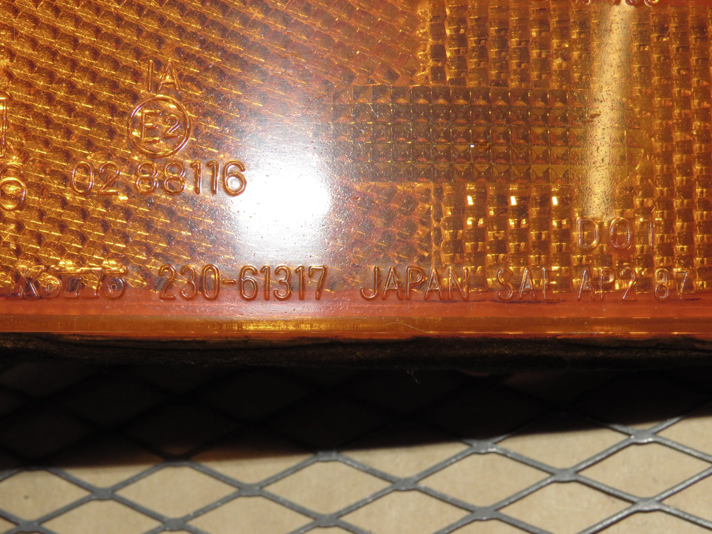 90 91 92 93 94 95 96 97 Mazda Miata OEM Front Side Marker Light Lamp - Left