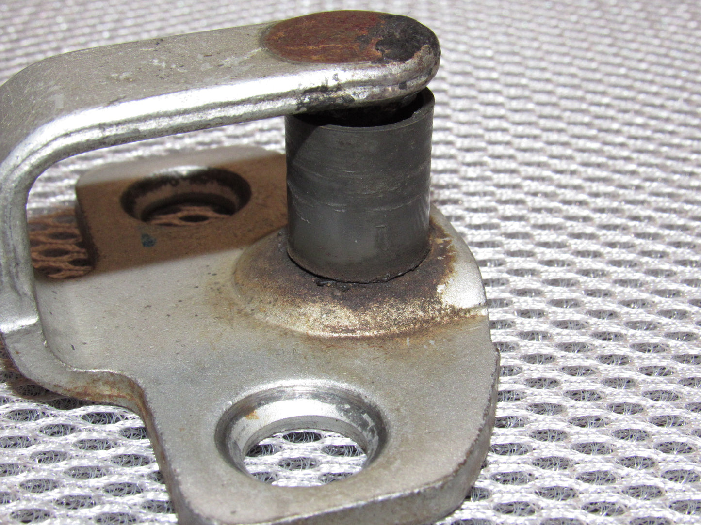 84 85 86 87 88 89 Nissan 300zx OEM Door Latch Striker