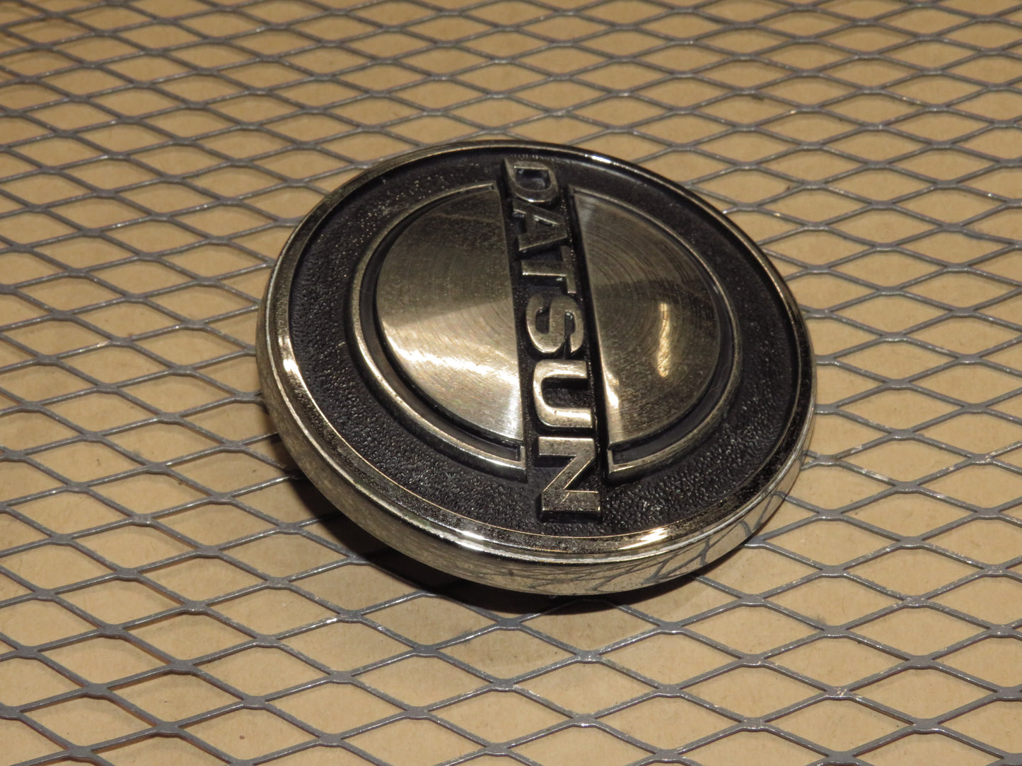 70 71 72 73 Datsun 240z OEM Front Hood Nose Emblem Badge