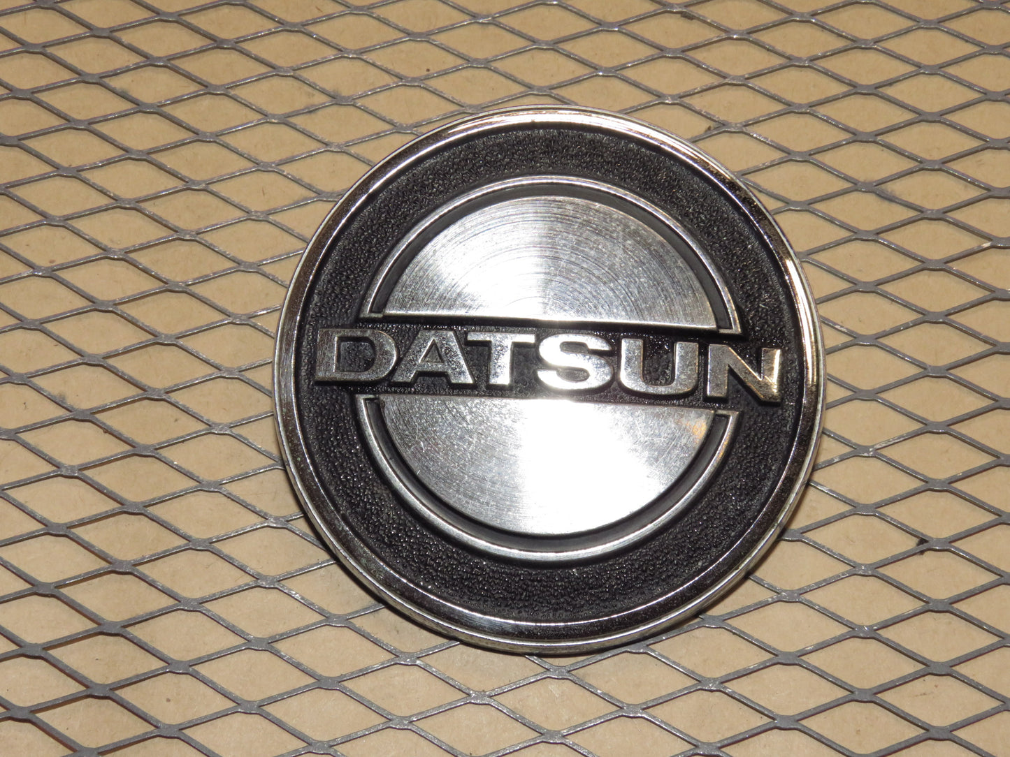 70 71 72 73 Datsun 240z OEM Front Hood Nose Emblem Badge