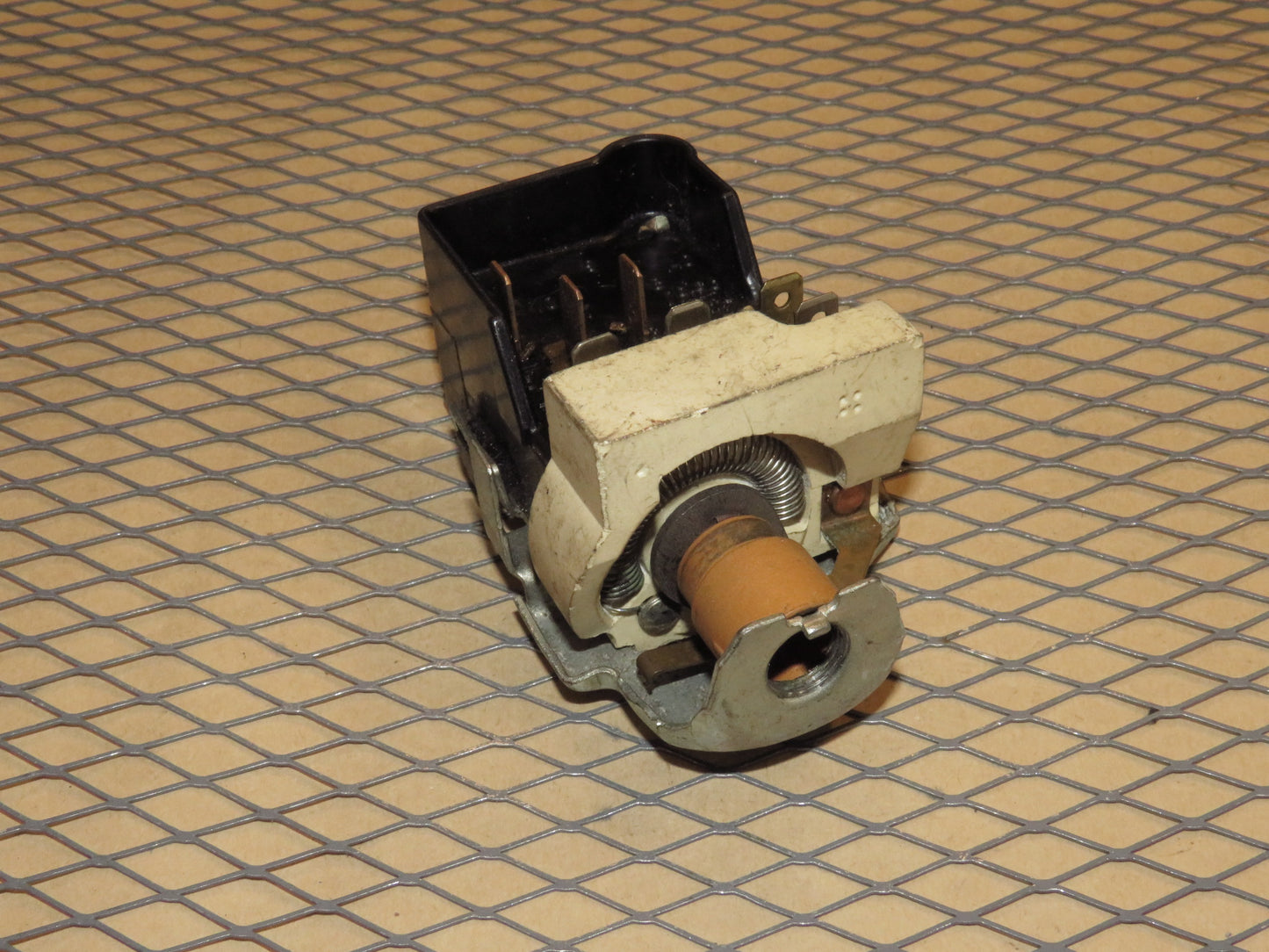 81 82 83 84 85 86 87 88 Chevrolet Monte Carlo OEM Headlight Switch