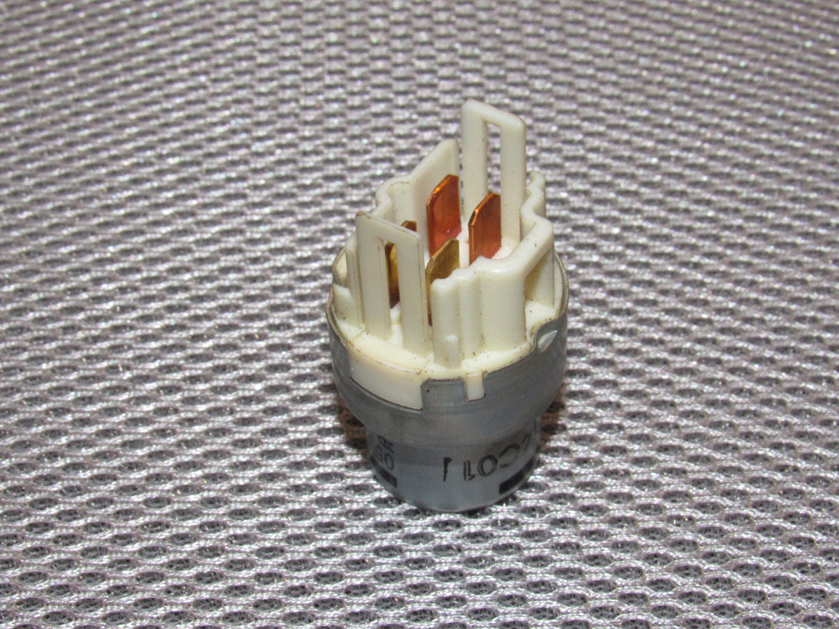 82 83 84 85 Toyota Supra OEM Relay 056700-5260